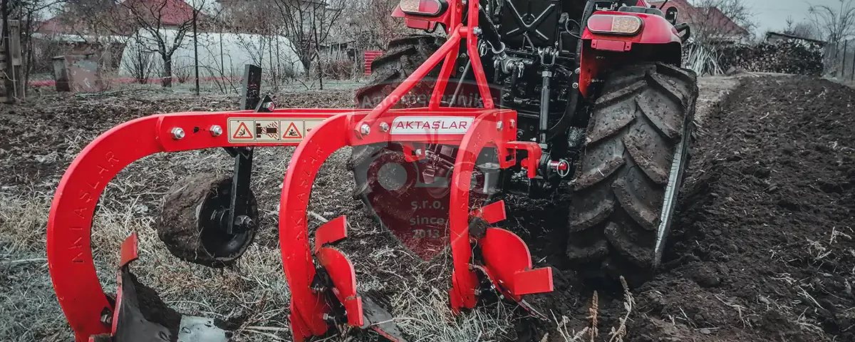 pluh aktaslar - Agromechanika s.r.o.