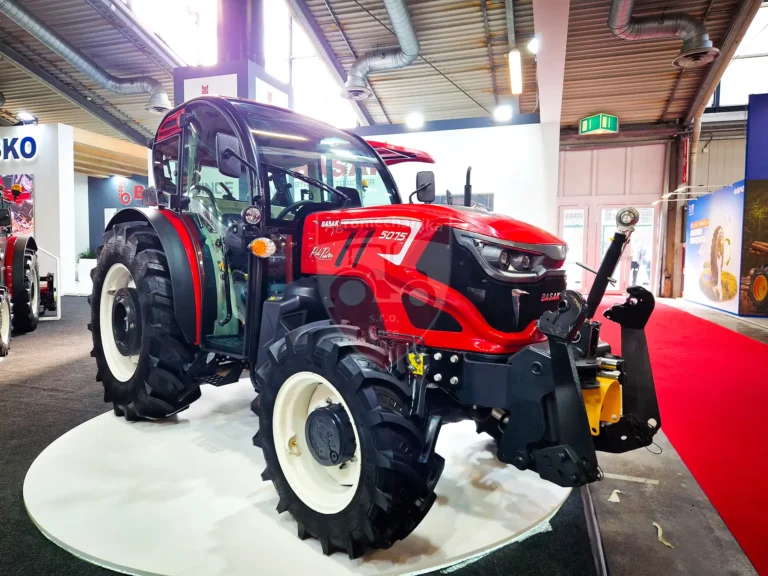 Nový moderný vinohradnícky traktor BAŠAK 5075BB KABIN - Agromechanika s.r.o.